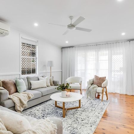Jacaranda Cottage - Family & Pet Friendly トゥーンバ エクステリア 写真