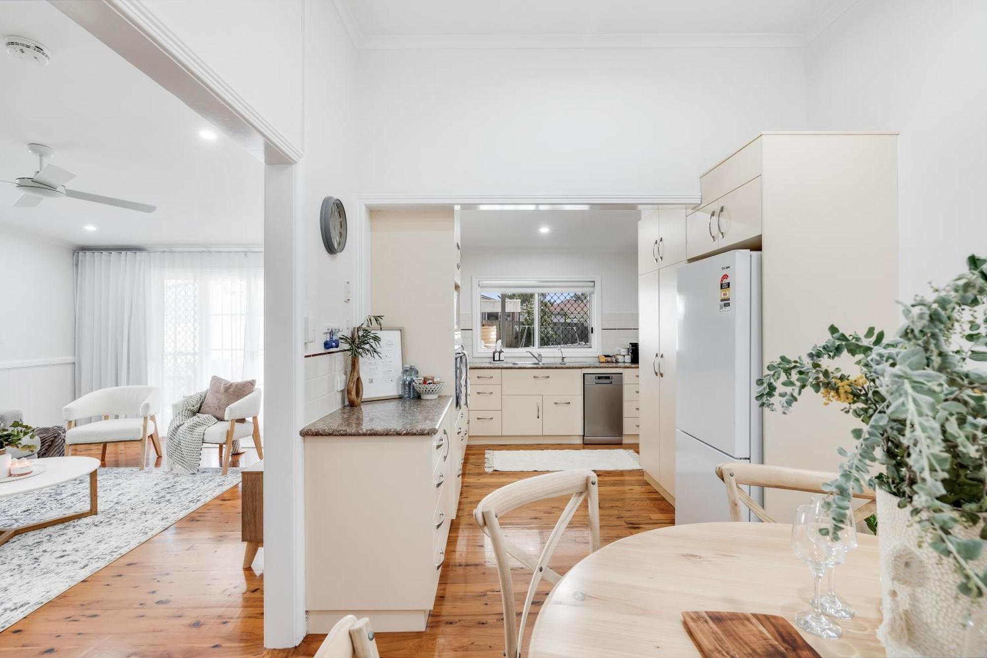 Jacaranda Cottage - Family & Pet Friendly トゥーンバ エクステリア 写真